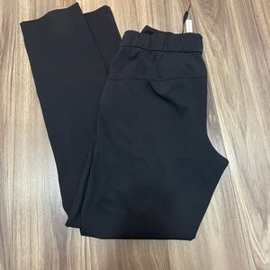 Lululemon on the fly pant size 6